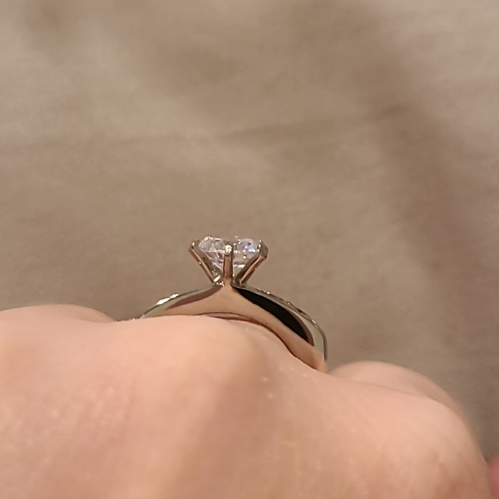Cubic zirconia stainless steel flat rounded top band ring - Picture 5 of 9